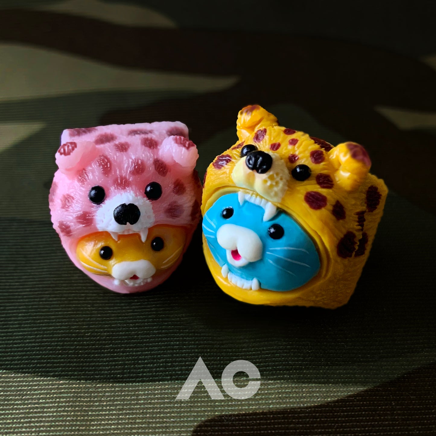 Bearcat polka dots ver. keycap