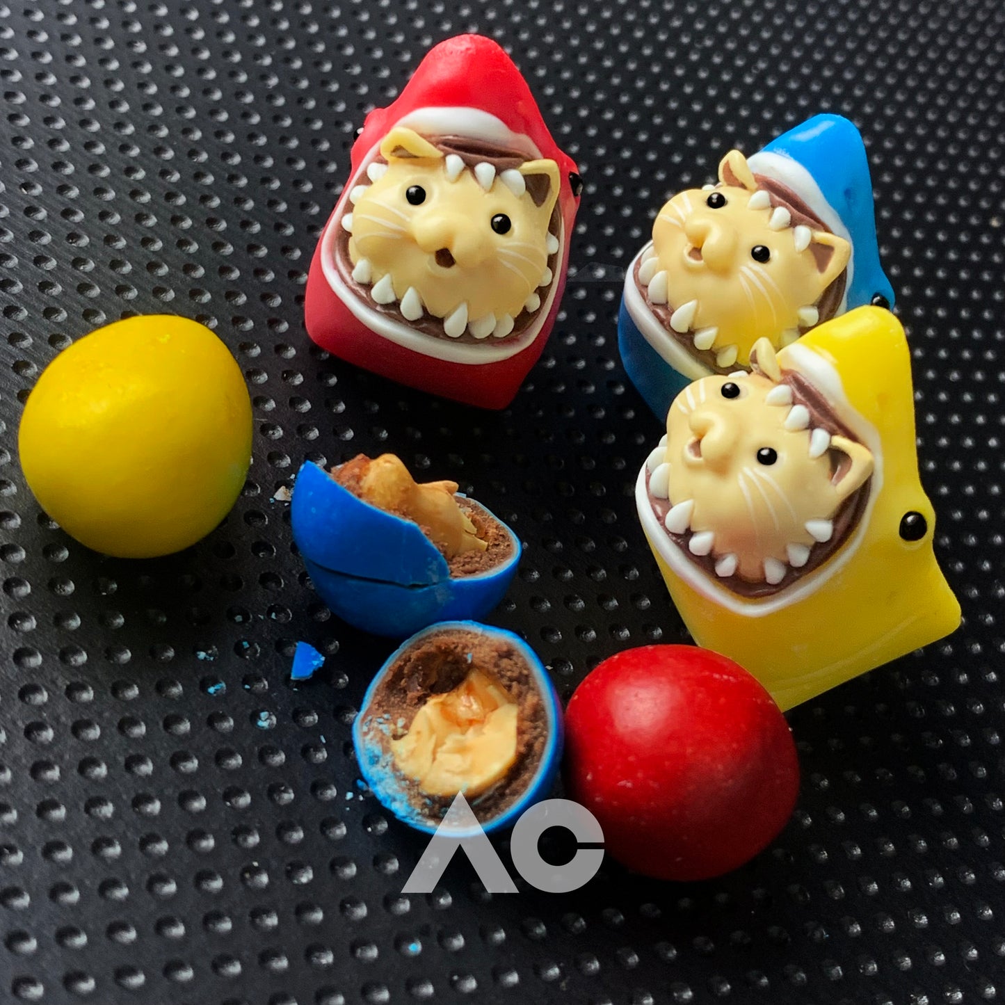 Chococat peanut keycaps